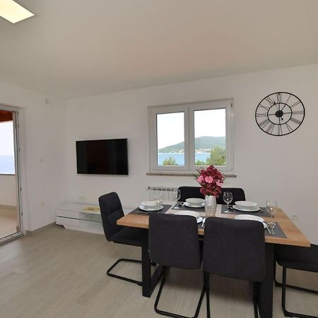 Apartments Villa Sofia Martinscica  Ngoại thất bức ảnh