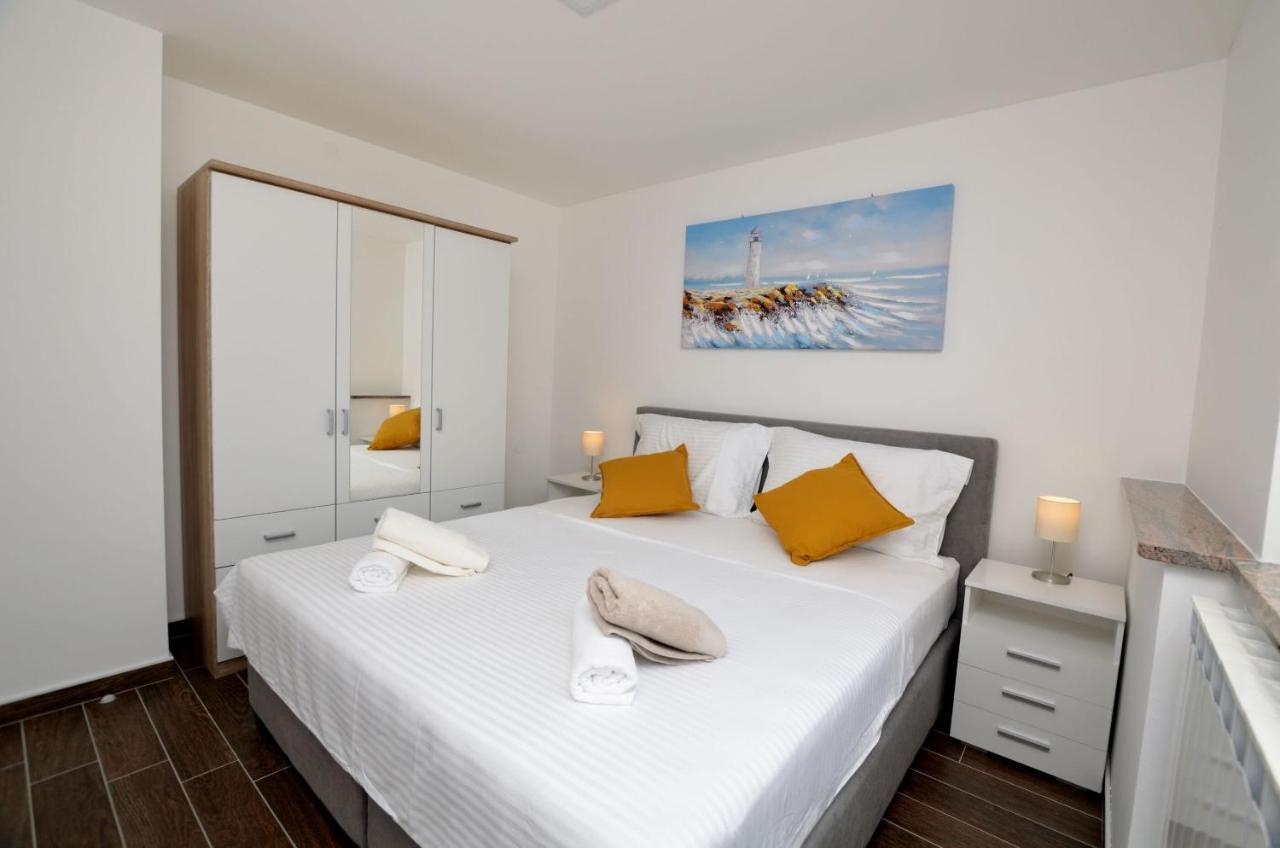 Apartments Villa Sofia Martinscica  Ngoại thất bức ảnh
