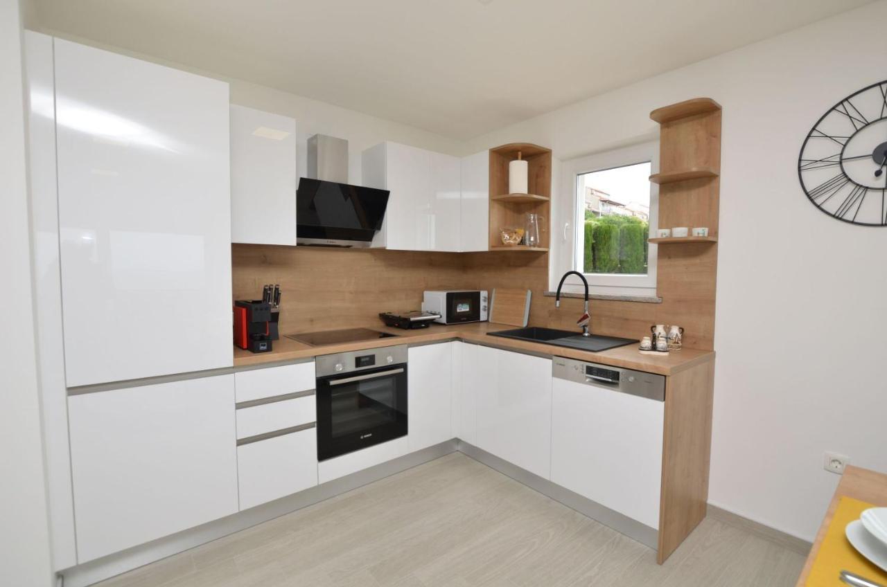 Apartments Villa Sofia Martinscica  Ngoại thất bức ảnh