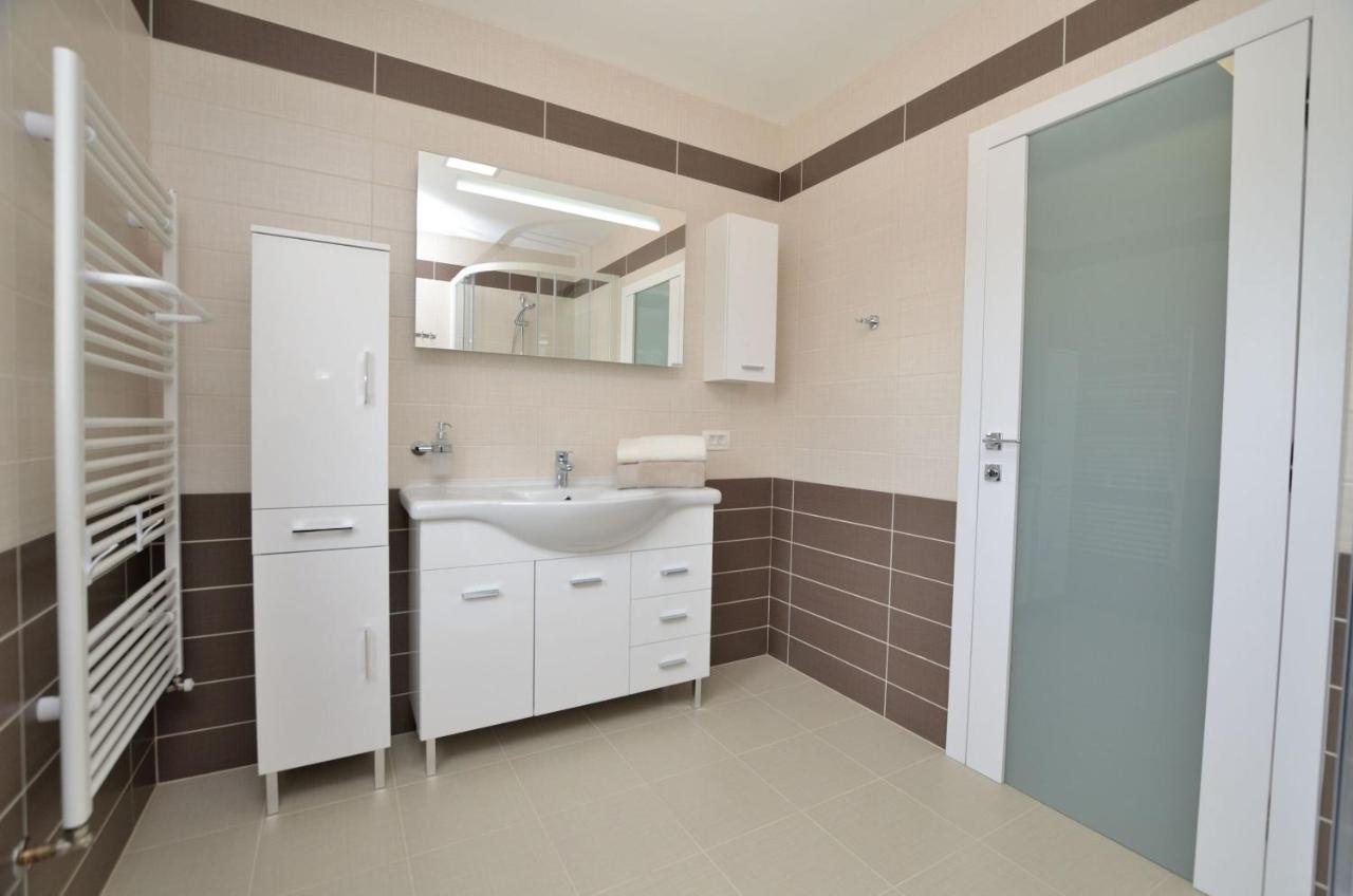 Apartments Villa Sofia Martinscica  Ngoại thất bức ảnh