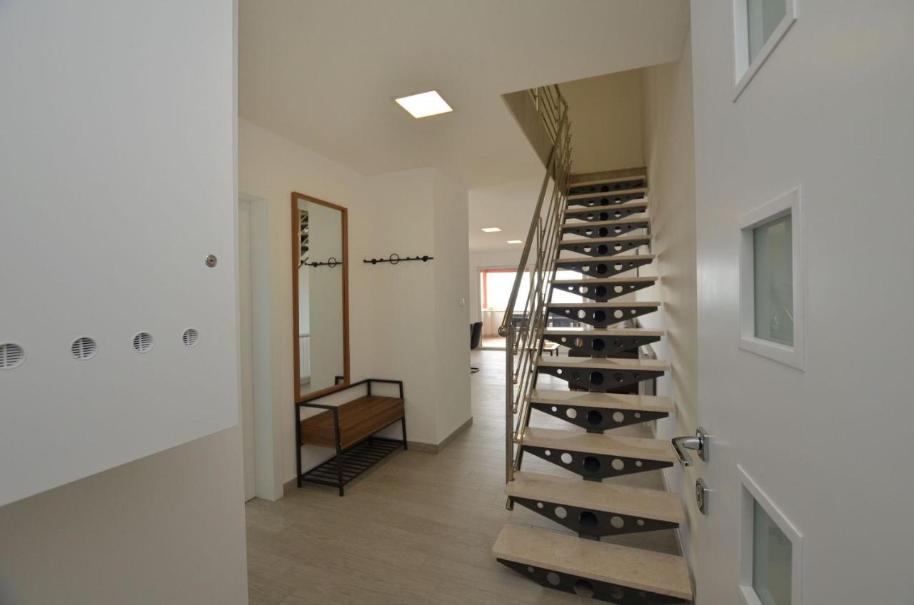 Apartments Villa Sofia Martinscica  Ngoại thất bức ảnh